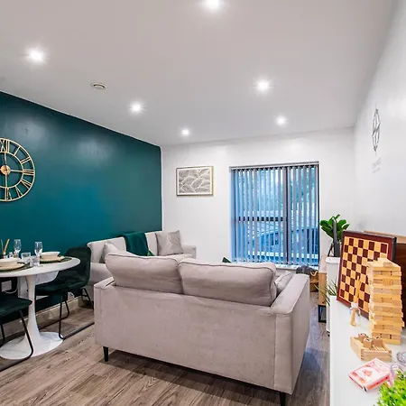 Апартаменты 1 Bed By The Arena Лидс