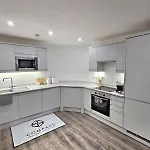 1 Bed By The Arena *