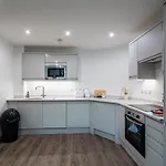 1 Bed By The Arena